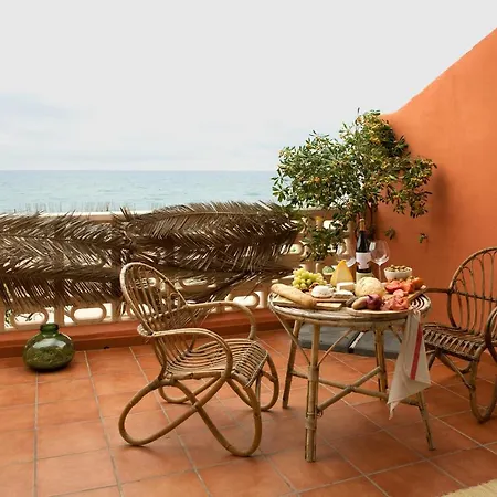 Beachfront House, Valencia, Wifi, Paddle Surf Board, Incredible Views Sueca