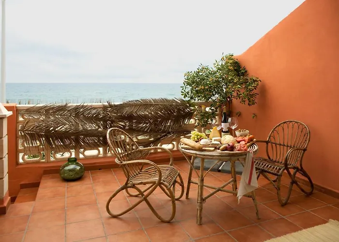 Beachfront House, Valencia, Wifi, Paddle Surf Board, Incredible Views Sueca